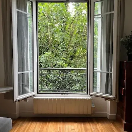Entire Unit In Paris