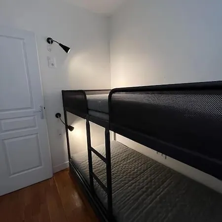 Apartment Entire Unit In